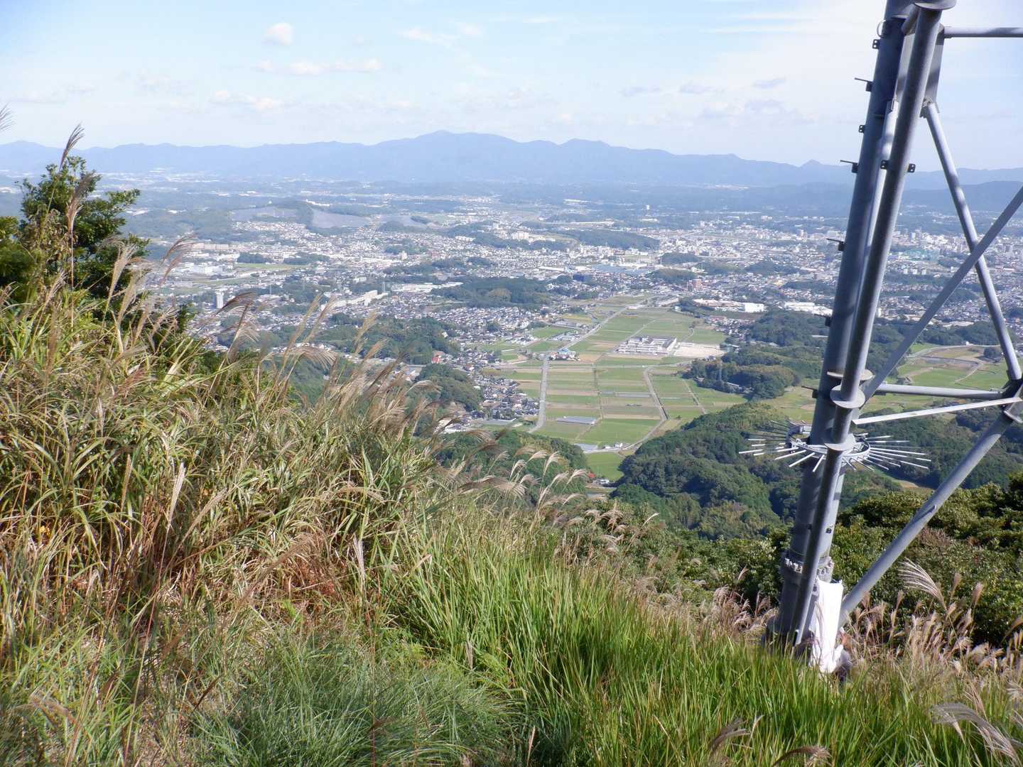 大日寺鉄塔から見える福智山