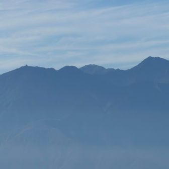 左、鳳凰三山のオベリスクが見えたー