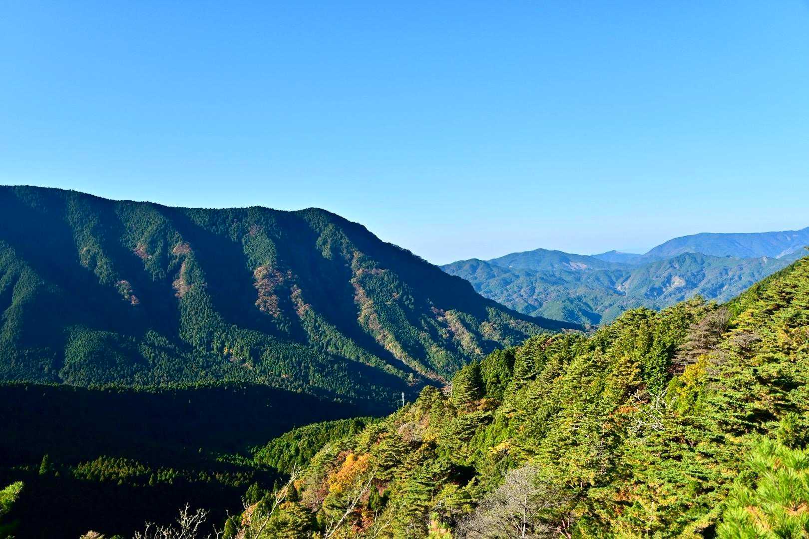 山々が美しい😍
雲ひとつない晴れです❤️