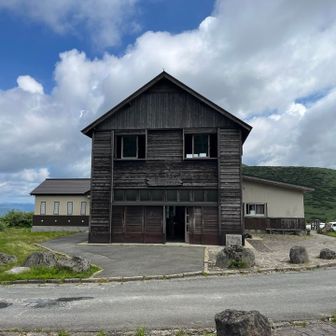 売店の前で
おばちゃんたちが仲良くお茶っこのみしてて
かわいいなあと思いながら
バスを待ちました🤭
