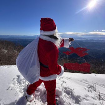 後から登られて来た親切な方に撮ってもらいましたぁ⤴︎ありがとうございます🙇色々なお話し楽しかったです⤴︎