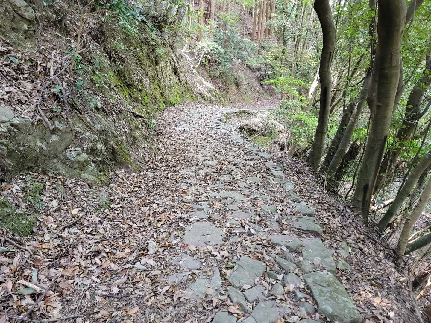 これより石畳