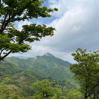 鎌ヶ岳まだまだ遠いなあ〜😅