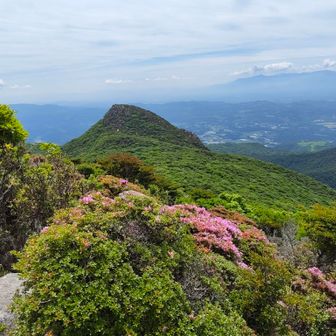 高塚山山頂から天狗岩