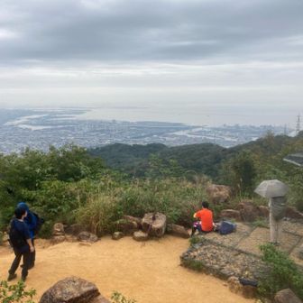 風吹岩到着✌️。少しの雨間です。