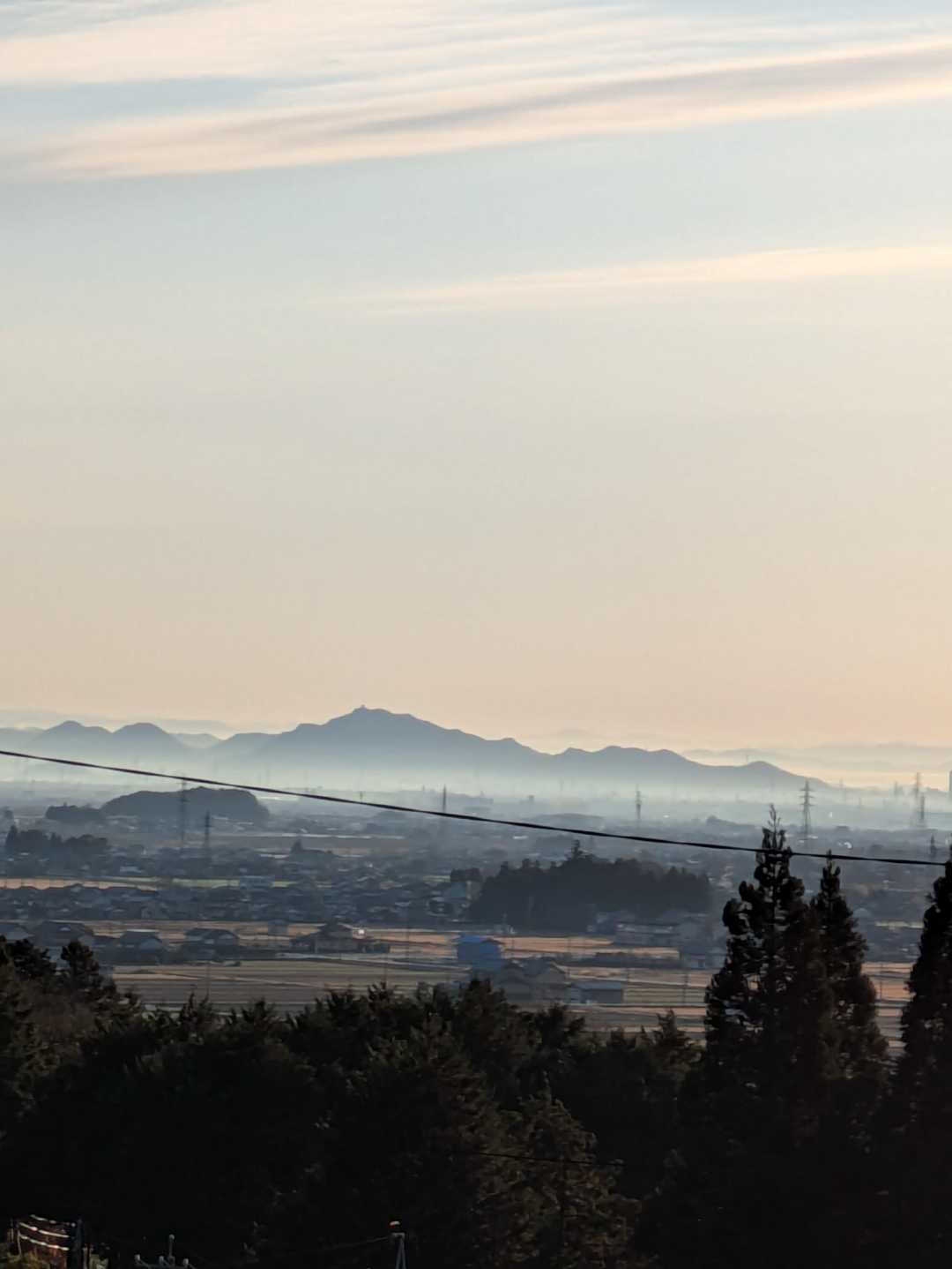 白樫城登り口石碑-白樫城址登山口-小島山 往復コースの写真