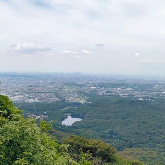 弥勒山展望台から
名古屋方面
