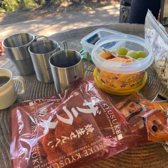 西山休憩舎🛖で
coffee time☕️