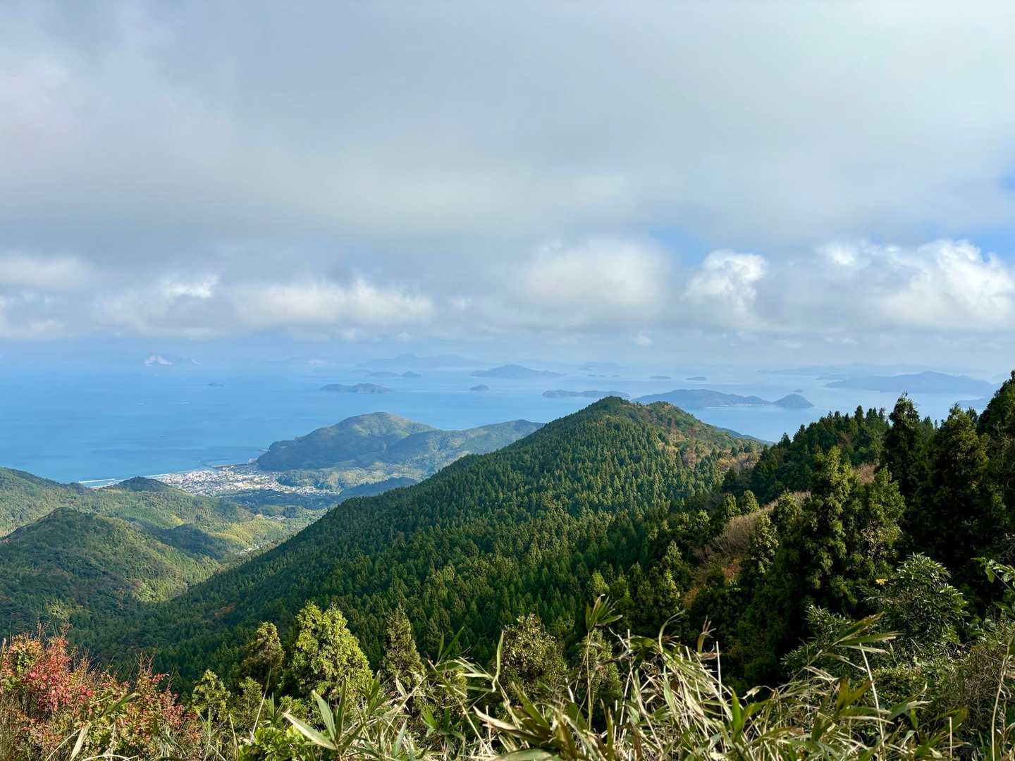 笛吹峠-源明峠-源明山-嘉納山-文珠山-文珠山登山口 縦走コースの写真
