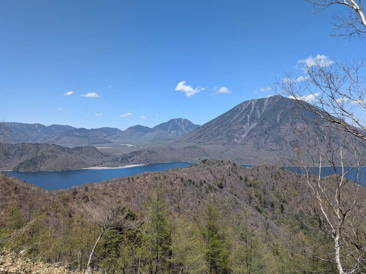 半月山-半月峠-中禅寺山-阿世潟峠-社山 往復コースの写真