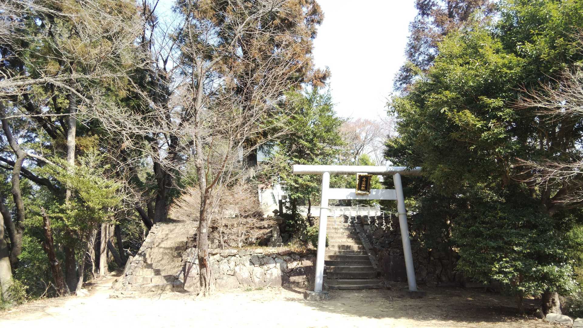 山頂の今熊神社