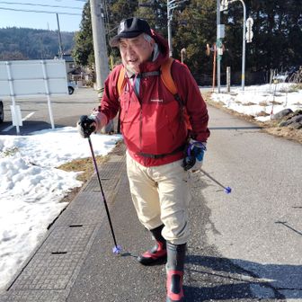 駐車場傍で今から登る、としちゃんと雑談。