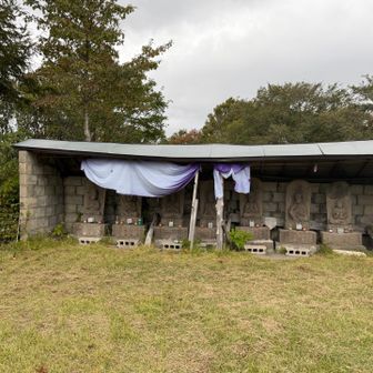 山頂に着きました
梵珠七観音
