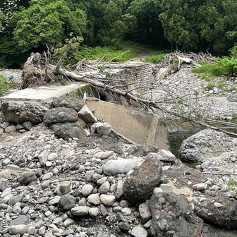 昨年の豪雨災害で崩落しためがね橋