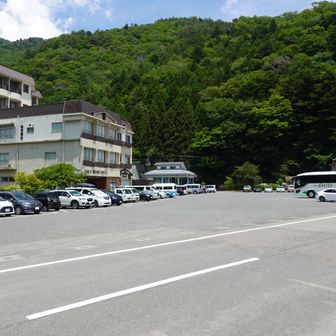 駐車場は大入御礼🈵