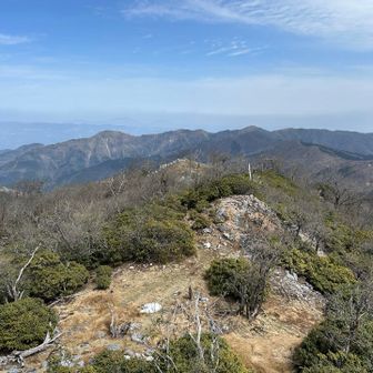 歩いてきた方向を見下ろす