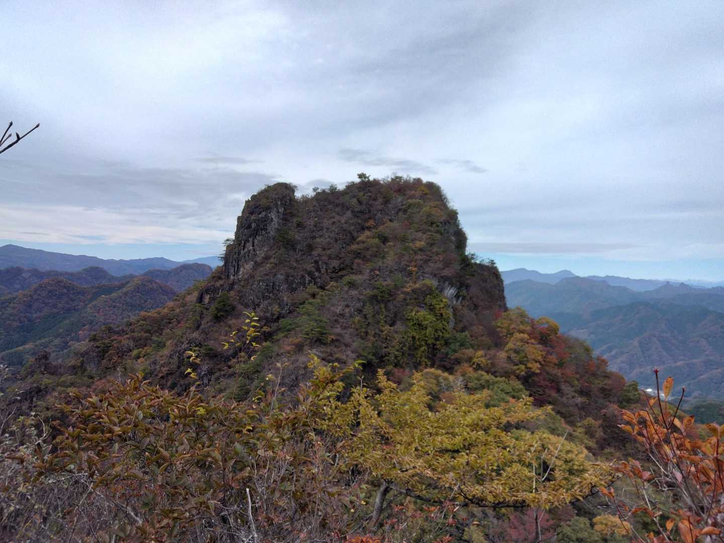 あれがもう一つの山頂