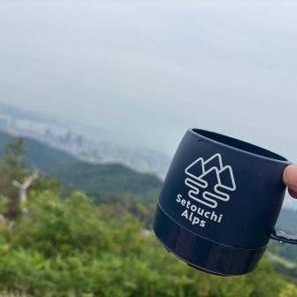 今日はアイスコーヒーと塩パン