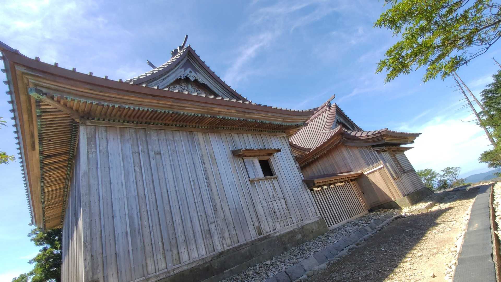 完成した中岳上宮に初参拝しご挨拶🙏🏻