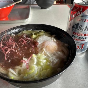 そして、ご褒ビール🍻はノンアルで。クルマだからね！ふのりうどんも月見入り🥚🌕、あったまる〜😋やっぱり花立の手作りご飯は最高‼️