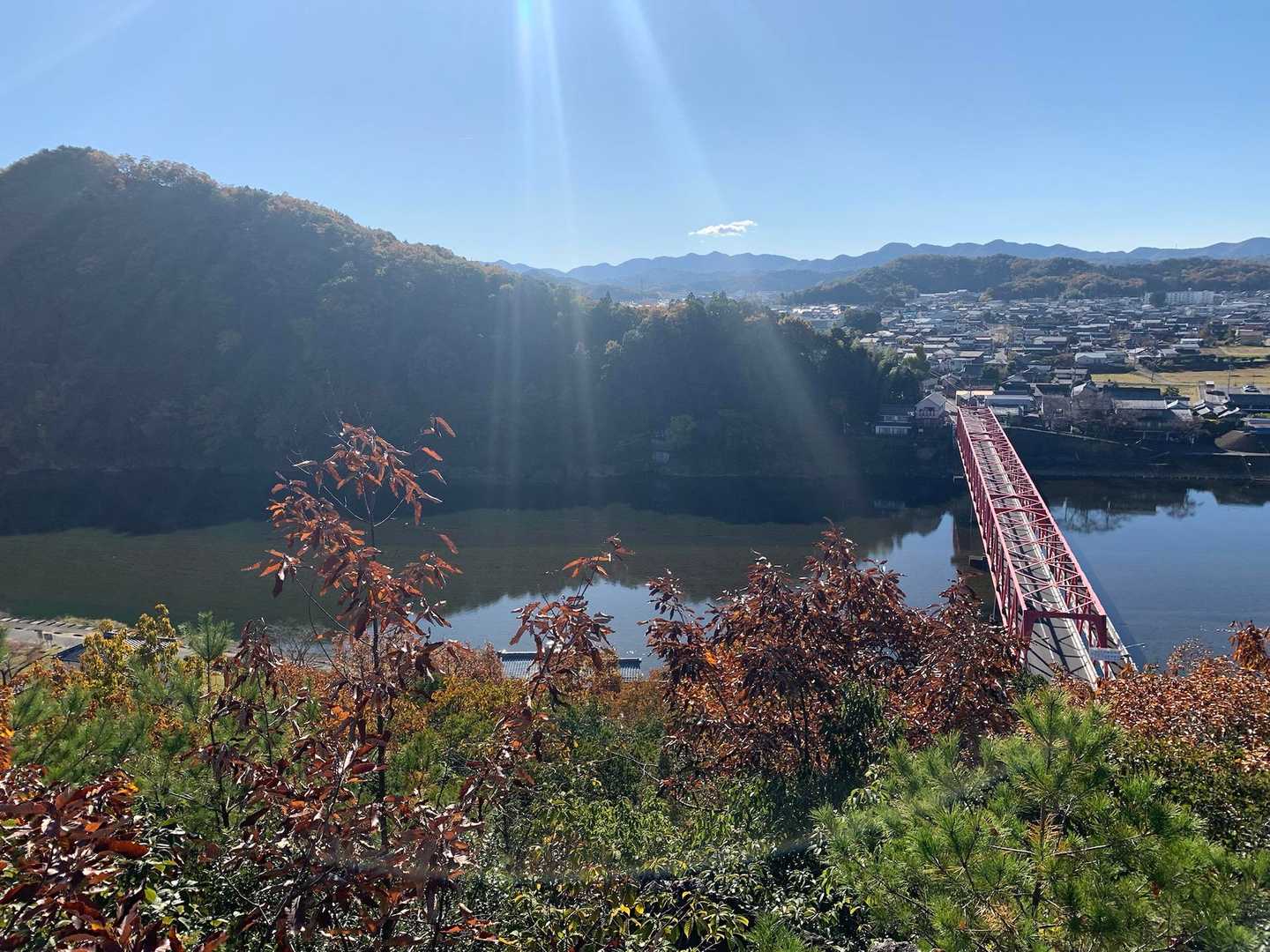 長良川を見下ろす。
