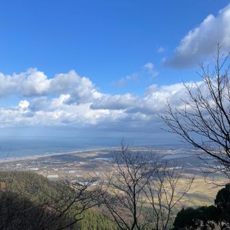 午後からは晴れの予報です。