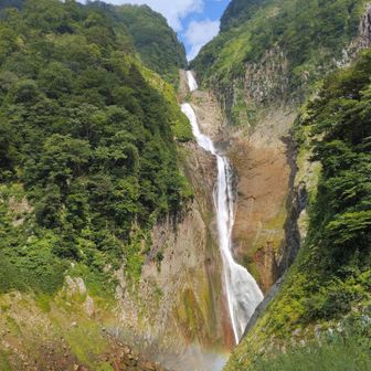 落差350㍍日本一、称名滝
🌈も見えた！