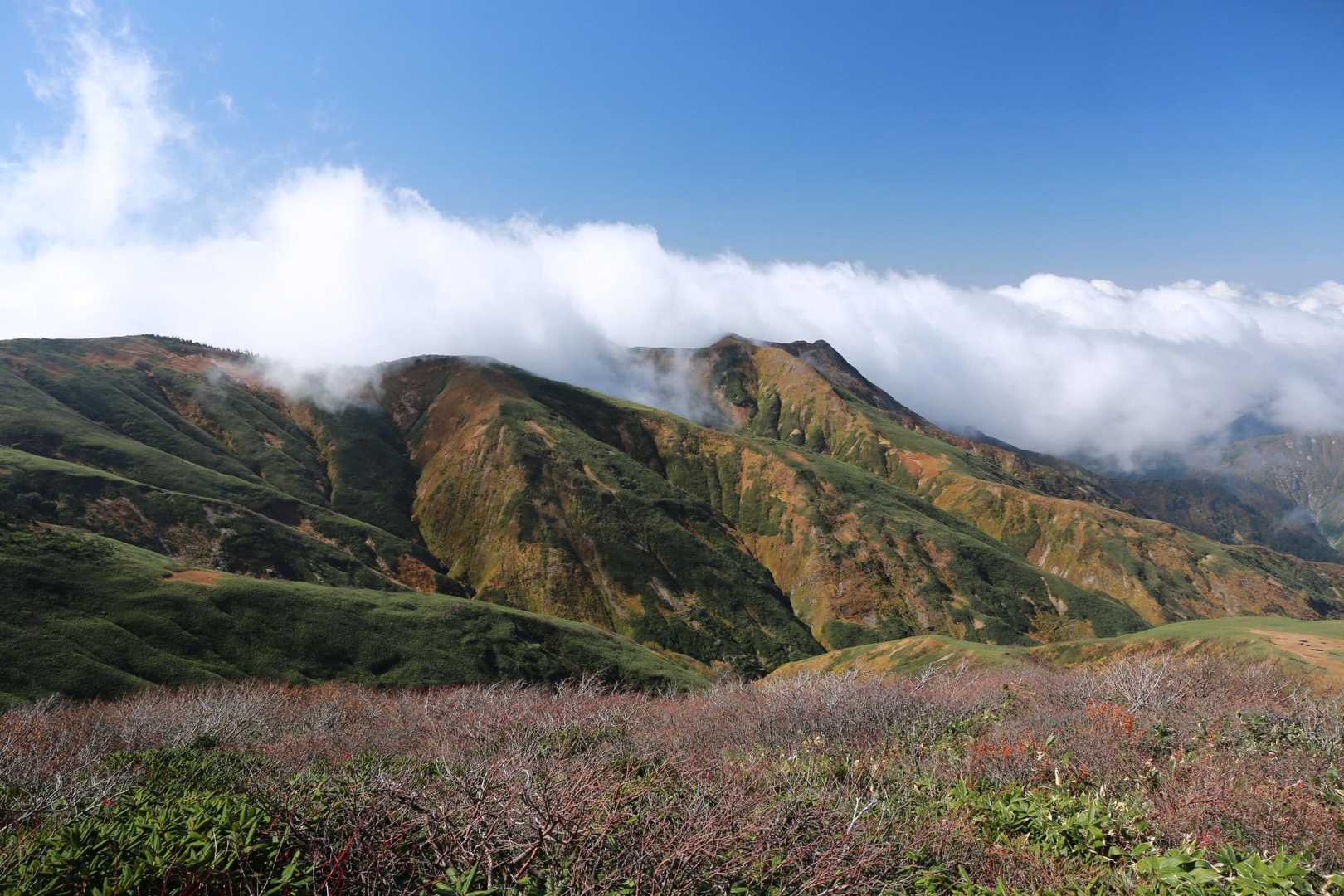 雲☁️と山⛰️いいねえ😃