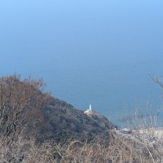 灯台が見えてきた。やっぱりこの風景好きだな〜😆