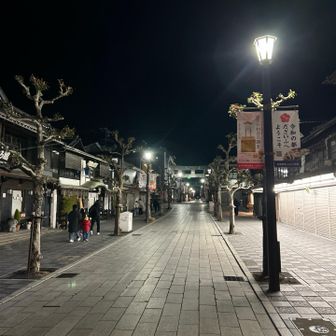 人が多い、開いてるお店がある！