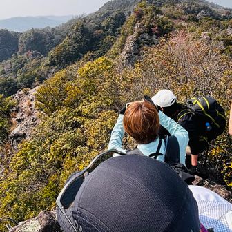 向こうのとんがったお山は何だろう😕