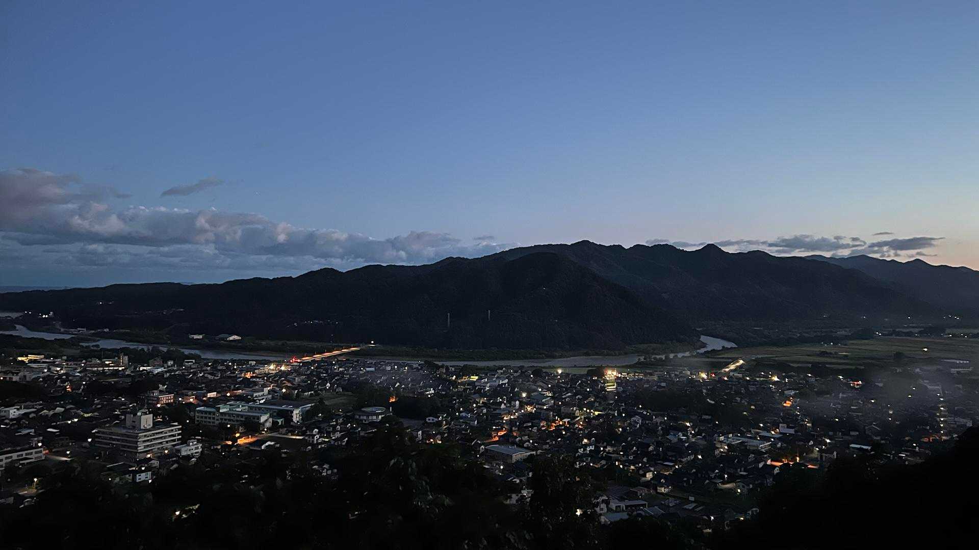 臥牛山登山口-臥牛山 往復コースの写真