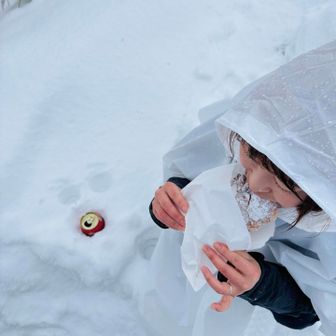 山頂ではマルヤマクラスで買ったパンで腹ごしらえ😋