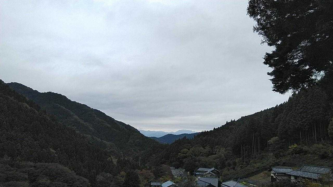 遠くにみえるは...両神山✨