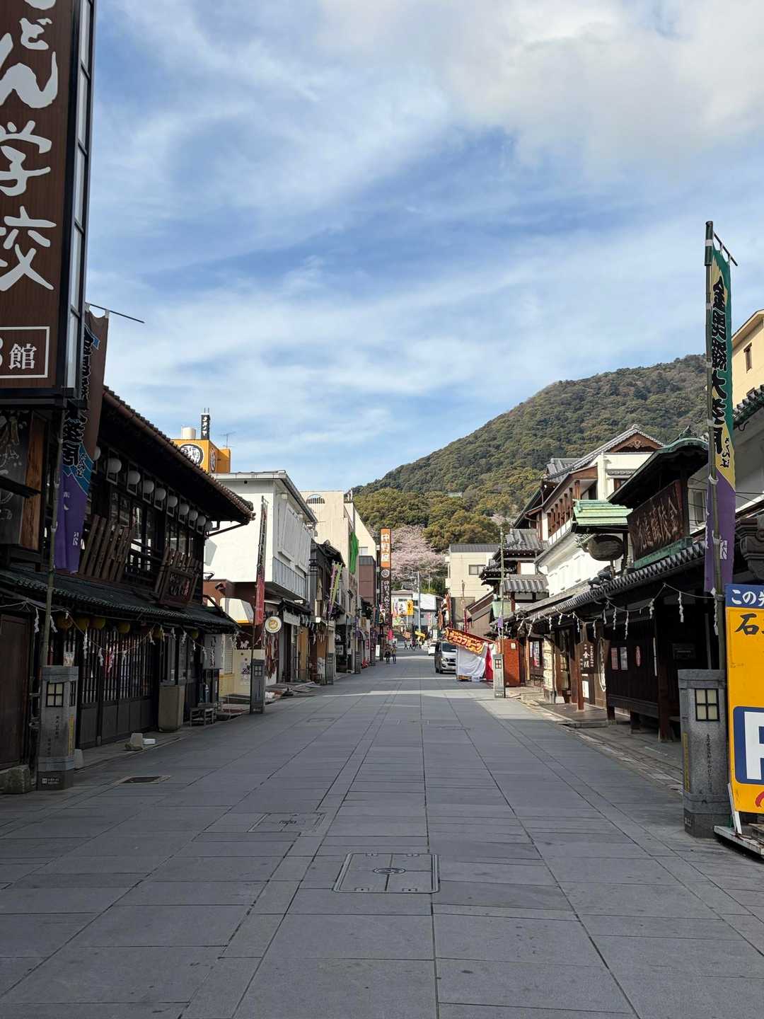 朝の参道