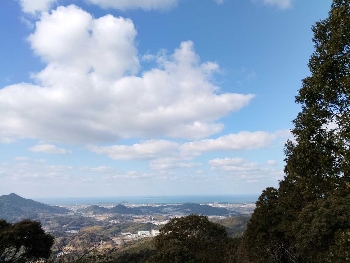 まだ時間あるから、このあたりの別の山へ行ってみよう🤗