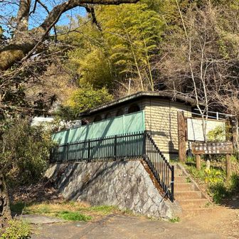 登山口のトイレ