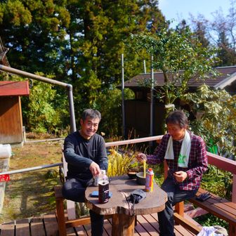 ぴらさんが私のライン見て心配していたようです😟😟😟
しかしぴらさんがそのライン見た10秒後に私が現れた🤣🤣🤣🙏
ご心配おかけしました🙇

わたしがありえないぐらい全身泥まみれでしたから「滑落した⁉️😱」
と心配される😅
※藪漕ぎ四足歩行。崖登り。このエンドレスループだったから😭😭😭ｷﾂｶｰ
一切コケてません🤣🤣