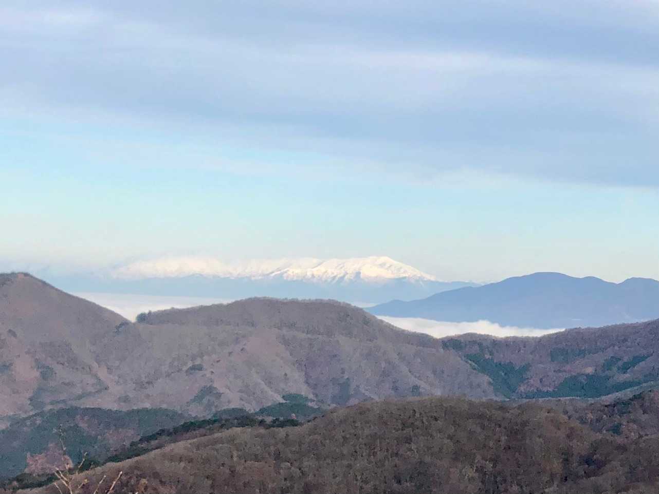 飯豊山アップ

朝日がうつり綺麗でした

いつかはあのお山へ⛰いきたい