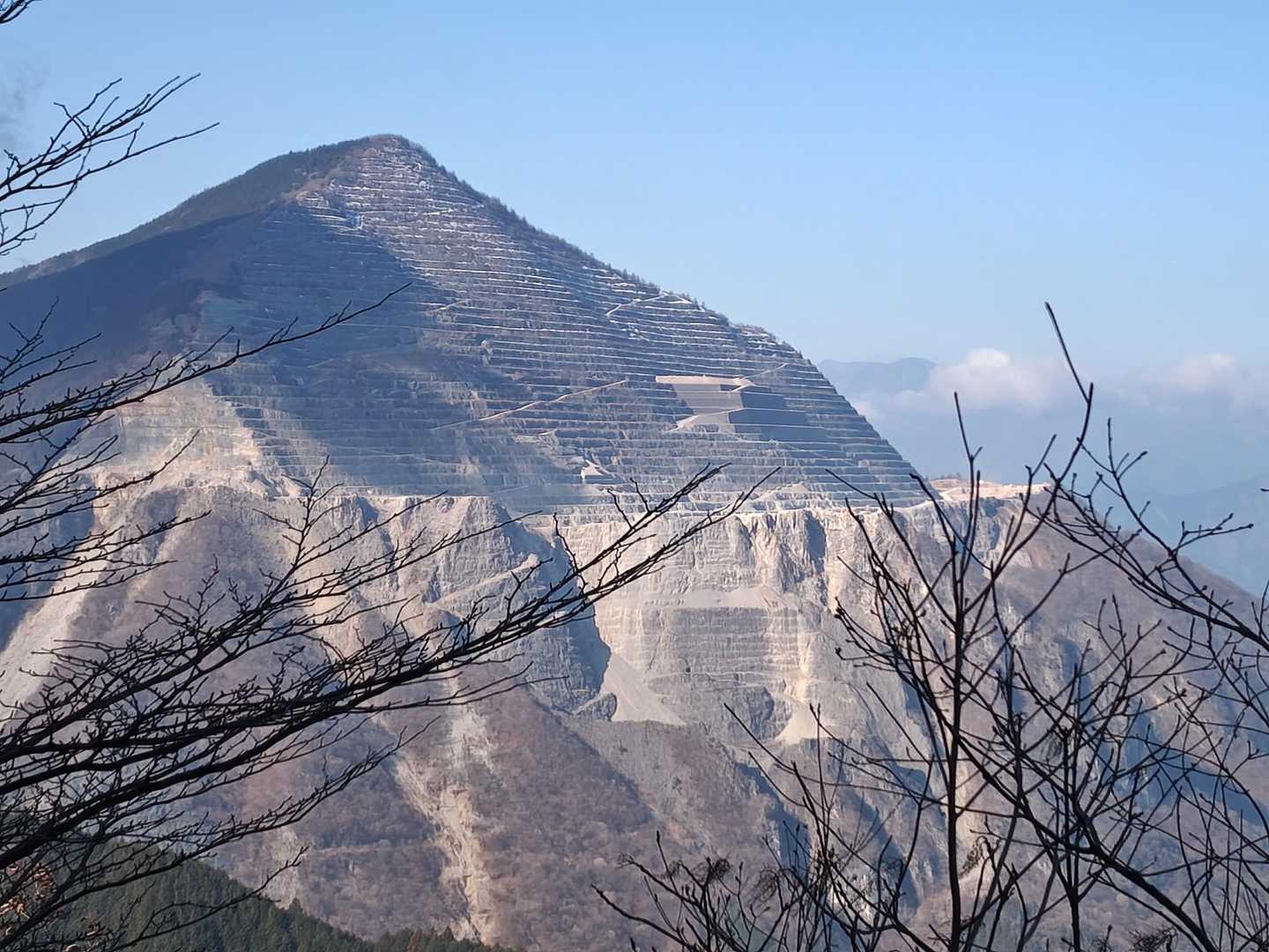 武甲山が近い