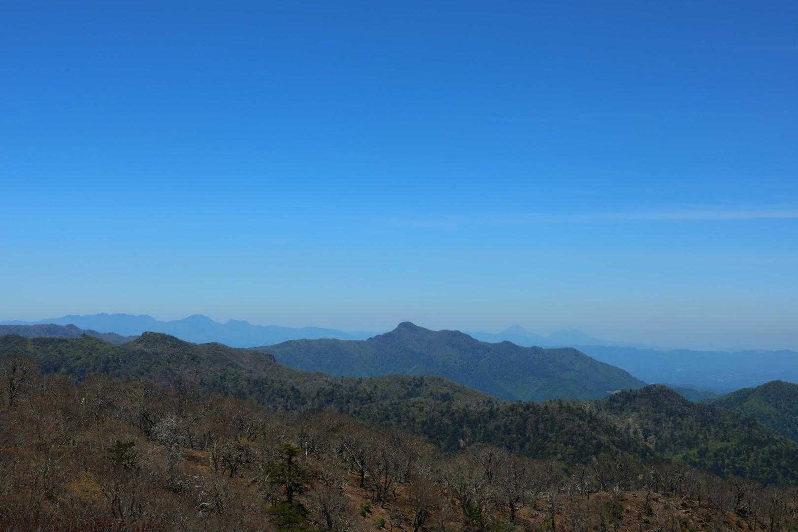 山頂より少し下がったとこで休憩
くじゅう連山や由布岳、鶴見岳まで見渡せる