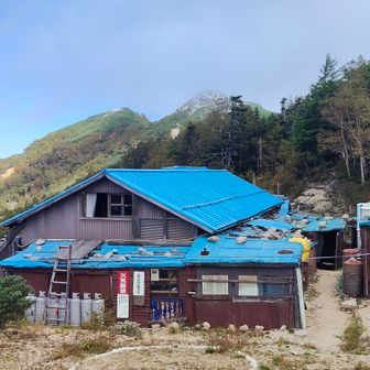 烏帽子小屋。
