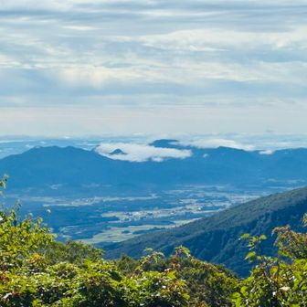紫波山塊と雫石の集落