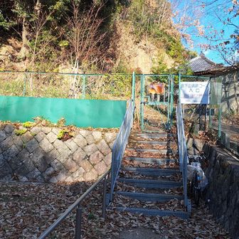 会下山遺跡コースの入口。ここから出てきました。
後はJR芦屋駅まで降りて終了。