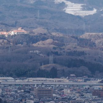 E2系かな？🤔
編成全車両が収まる奇跡😲