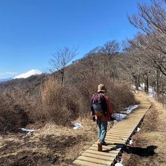 富士🗻を横目に塔ノ岳にテクテク🥾