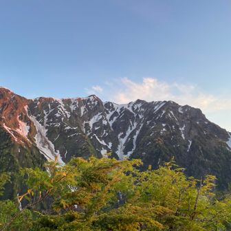左向いて鹿島槍ヶ岳解禁
角度的にモルらないのね😅
しかしさらに左向くと…