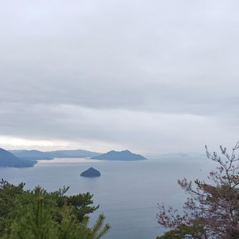 また ロープウェイ乗り場まで 下って下って  上って上って…時々休憩…
