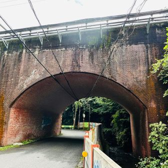 裏高尾町の赤レンガ高架🧱