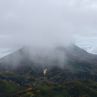 羅臼岳はガスの中⛰️